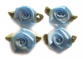 Roosjes met blad lichtblauw 3,5cm.