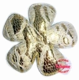 Bloem metallic goud, kant wit 4.7cm.