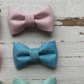 Vlinder strik glitter pastel 7cm. Diverse kleuren.