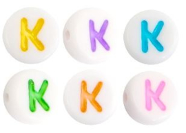 Letterkraal van acryl letter K Multicolor-Wit