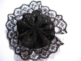 Kanten rozet/bloem zwart  6 cm