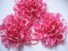 Bloem chiffon fuchsia met hartjes 9.5cm. 