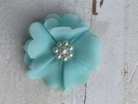 Bloem  met parels aqua 8cm.