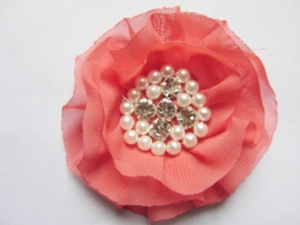 Luxe bloem met strass en parels coral 9cm.