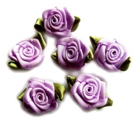 Roosjes met blad licht lila 2cm.