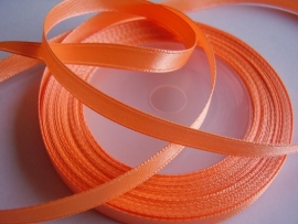 SB016 Satijnband oranje 7 mm