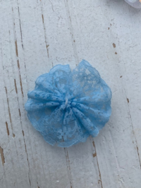 Kanten rozet/bloem lichtblauw  4.5cm.