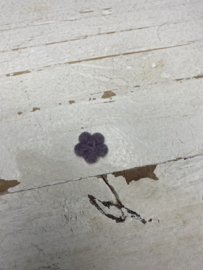 Bloem madeliefje, wollig. Diverse kleuren. 1.6cm.