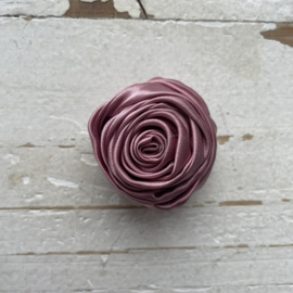 Bloem roos satijn oud roze 4cm.