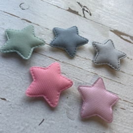 Sterren pastel kleuren 4.5cm. Diverse kleuren
