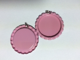 Bottlecap hanger roze met ringetje pst