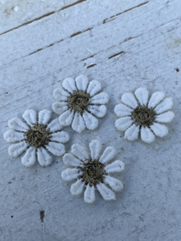 Bloem Madeliefje hartjes blaadjes kant gold 1.4cm.