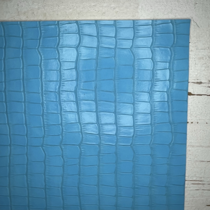 krokodillenprint leer blue 20x30cm