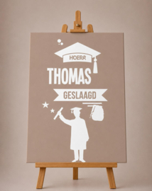 RAAMSTICKER (35 x 80 cm) | HOERA GESLAAGD! voor een jongen