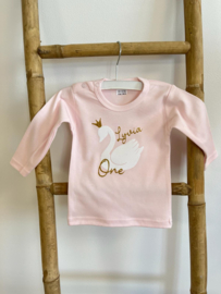 VERJAARDAG SHIRT ROZE + NAAM EN/OF GETAL | ZWAAN
