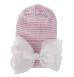 Newborn muts ROZE gestreept met witte strik