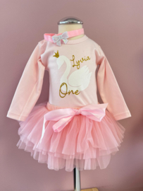 VERJAARDAGSET TUTU ROZE + NAAM, 1 T/M 4 JAAR | LYVIA