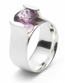 Zilveren ring met Amethyst