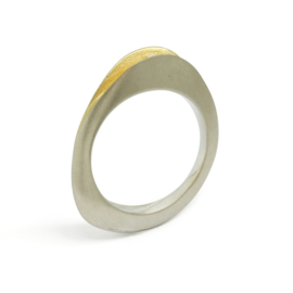 "Shell" ring van Paul Finch 0.03 ct