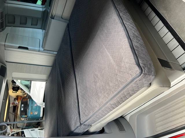 Matras voor MB/T5/T6  4+4cm koudschuim + traagschuim 108x200x8cm