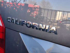 California embleem chrome T6  (04-15 / 11-19)