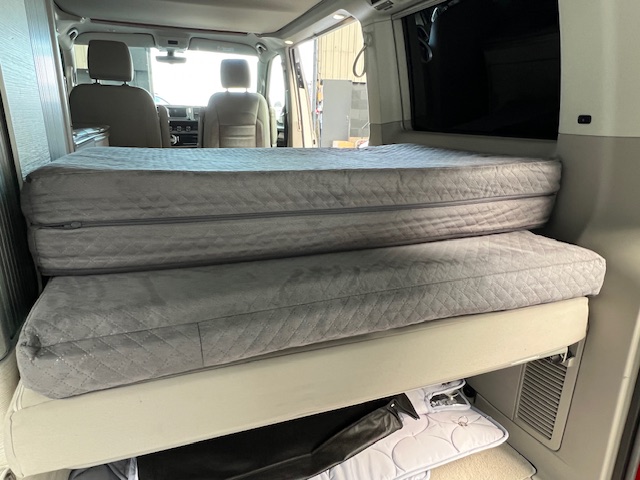 Matras voor MB/T5/T6  4+4cm koudschuim + traagschuim 108x200x8cm