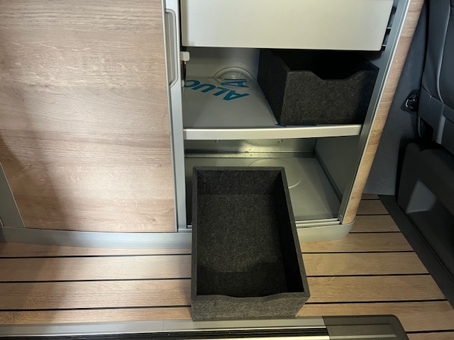 Opberg bakken T5/T6 gebruikt
