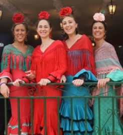 Spaanse Mantoncillo de Flamenco rood