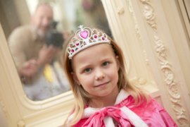 Prinsessen kroon fel roze