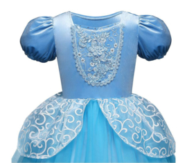 Prinsessenkleedje licht blauw Deluxe + GRATIS kroon