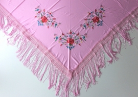 Spaanse manton/omslagdoek licht roze met bloemen