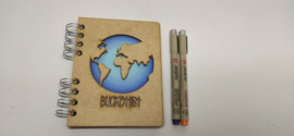 Set Deal: Komoni Notitieboek Blanco Bucketlist - A6 + 2 Sakura Pigma BRUSH pen