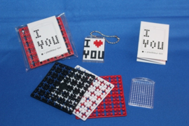 pixelhobby I love you sleutelhanger medaillon