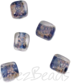 04216 Handgemaakte glaskraal Vierkant Transparant/blauw 10mmx10mm; gat 1mm 5 stuks