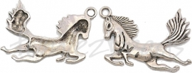 01489 Bedel paard Antiek zilver (nikkelvrij) 45mmx34mm 2 stuks