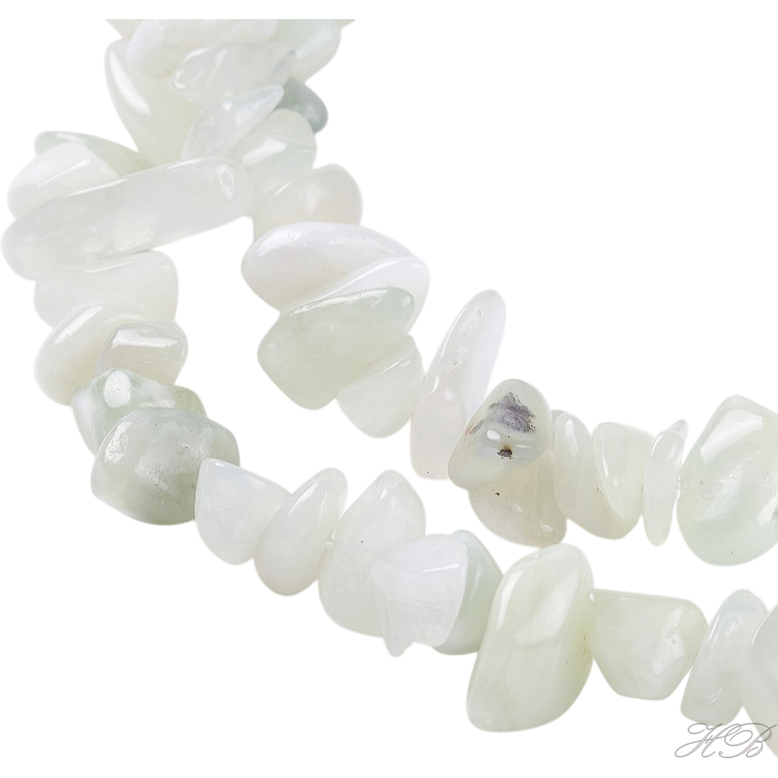 02845 Natuursteen streng (±30cm) New Jade chipskraal wit~groen   5~8mm; gat 1mm 1 streng