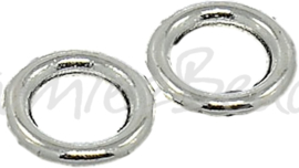 02243 Gesloten ringetje plat Zilverkleurig 8mmx1,5mm; gat 5mm 14 stuks
