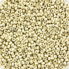 MR-15027 Miyuki Rocailles duracoat galvanized silver (15-4201) 15/0 ±5 gram