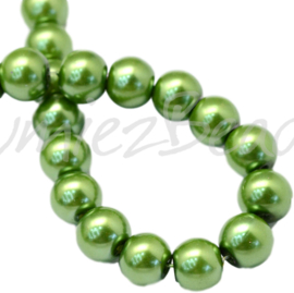 04030 Glasparel Green 3-4mm; gat 0,5mm 1 streng ±30cm