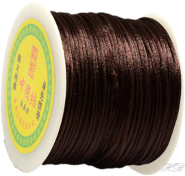 N-1502 Nylondraad (lijkt op satijnkoord) Coconut brown 1,5mm ±14 meter