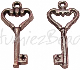 03075 Bedel sleutel hartje Antiek zilver 26mmx11mm