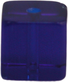 01223 Glaskraal vierkant Blauw 8mm 1 streng (±30cm)