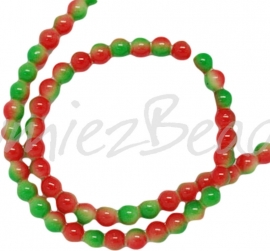 03880 Glaskraal spraypainted twee-kleurig Groen-rood 4mm; gat 1mm 1 streng