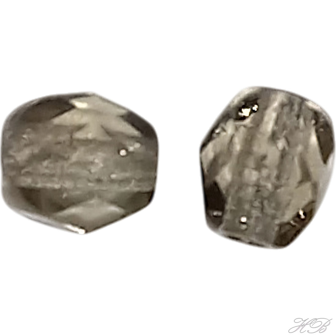 05305 Glaskraal Facet (in potje) Smoke topaz   4mm; gat 1mm ±100 stuks