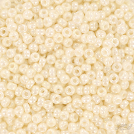 MR-11111 Miyuki Rocailles ceylon antique ivory pearl (11-592) 11/0 ±15 gram