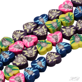 00431 Fimokraal Hartje met lachend figuur Mixed color 9x10x4mm; gat 1,5mm ±12 stuks
