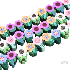 00351 Fimokraal Bloemetjes Mixed color 10~12x6,5~8x4,5mm~; gat 1,6mm ±12 stuks