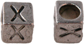 01176 Vierkante letterkraal X Antiek zilver