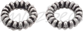 02672 Gesloten ring donut Antiek zilver (Nikkelvrij) 4mm; gat 2mm ±35 stuks