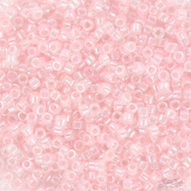 MD-11048 Miyuki Delica's ceylon baby pink (DB-234) 11/0 ±5 gram